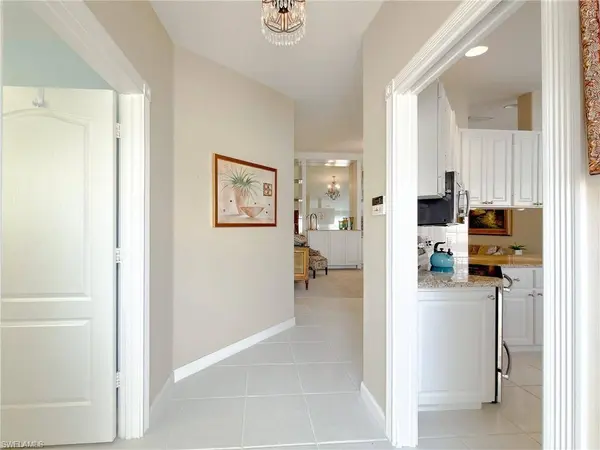 3356 Cayman LN, Naples, FL 34119