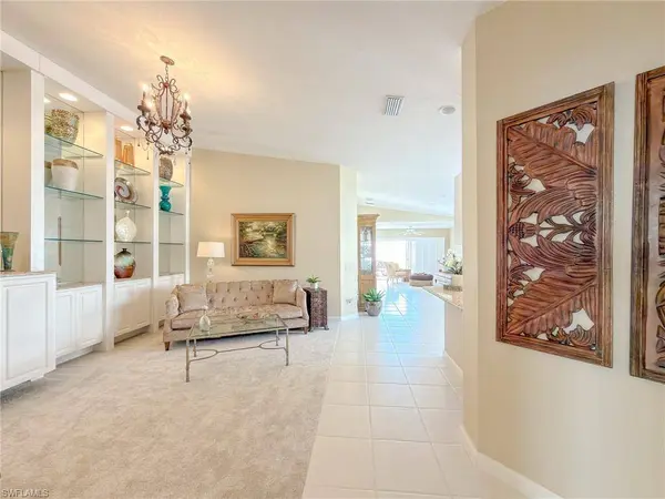 3356 Cayman LN, Naples, FL 34119