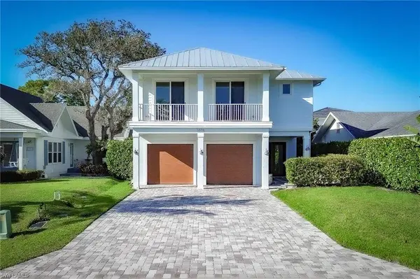 1075 Frank Whiteman BLVD, Naples, FL 34103