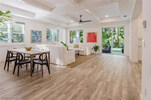 1075 Frank Whiteman BLVD, Naples, FL 34103