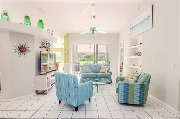 1945 E Crown Pointe BLVD, Naples, FL 34112