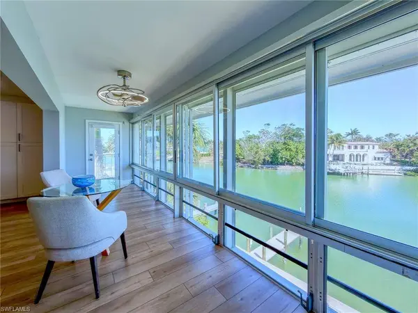 1910 Gulf Shore BLVD N #312, Naples, FL 34102