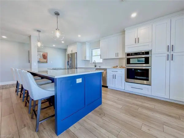 1910 Gulf Shore BLVD N #312, Naples, FL 34102