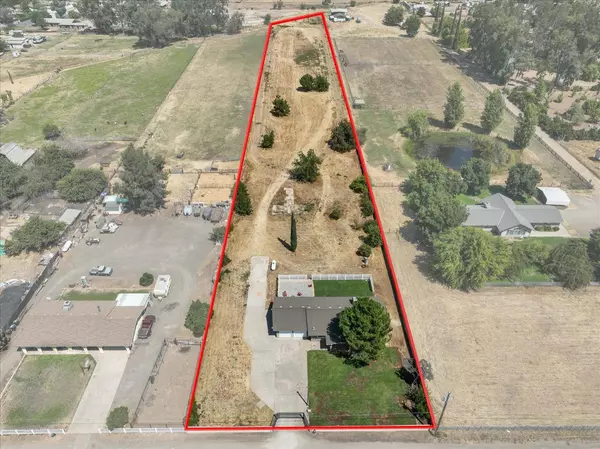 12156 E Mckinley AVE, Sanger, CA 93657