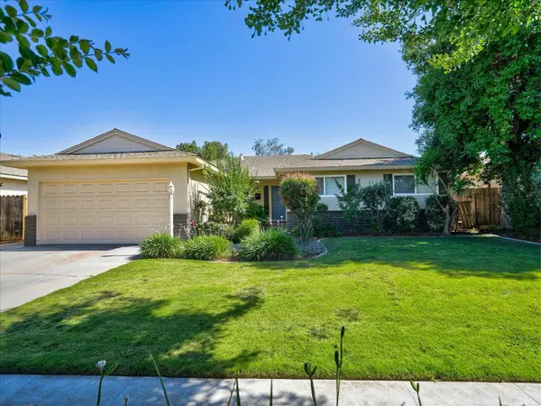 1545 E Vartikian AVE, Fresno, CA 93710