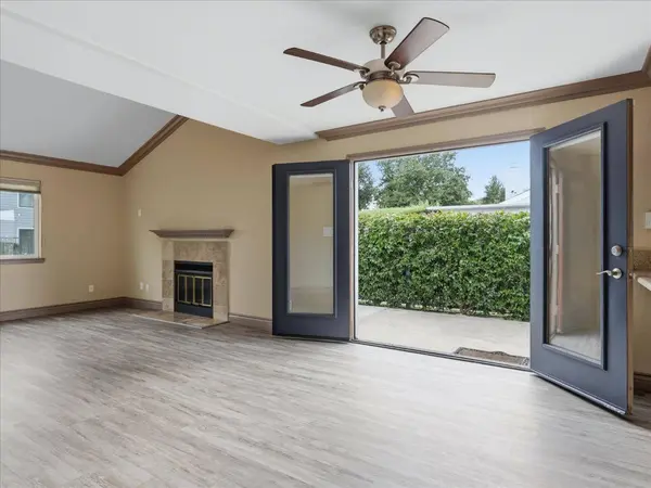 7675 N 1st ST #140, Fresno, CA 93720