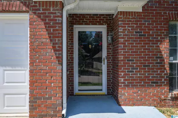 1042 WINDSOR PARKWAY, Moody, AL 35004