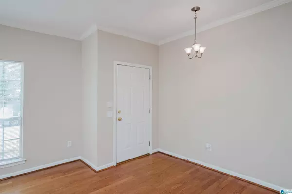 1042 WINDSOR PARKWAY, Moody, AL 35004