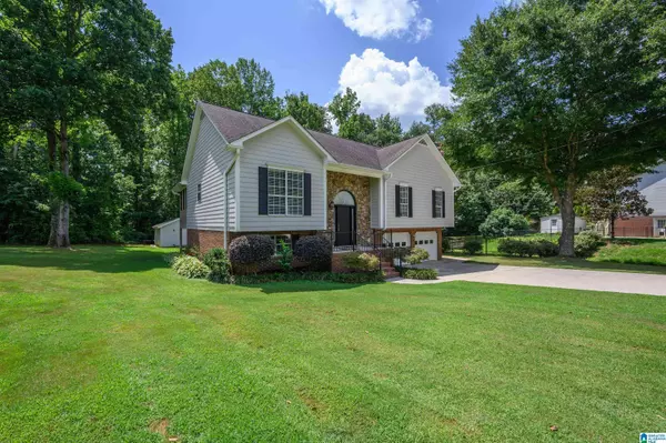 494 FIELDSTONE DRIVE, Helena, AL 35080