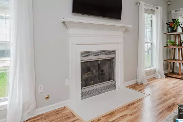 389 WALKER WAY, Pelham, AL 35124