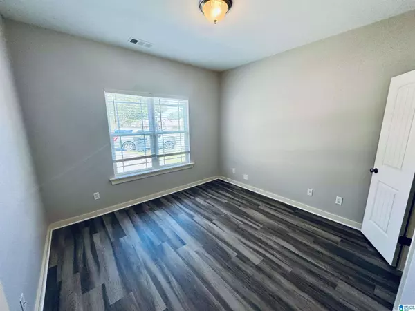 536 KINCAID COVE LANE, Odenville, AL 35120