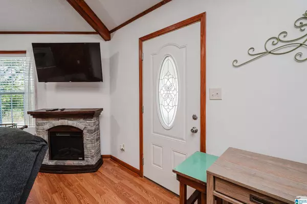 300 3RD AVENUE W, Oneonta, AL 35121