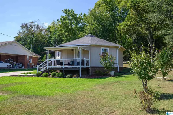 300 3RD AVENUE W, Oneonta, AL 35121