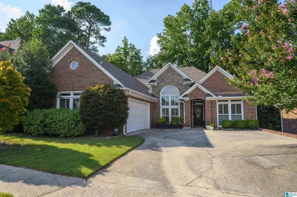 1598 BENT RIVER CIRCLE, Vestavia Hills, AL 35216