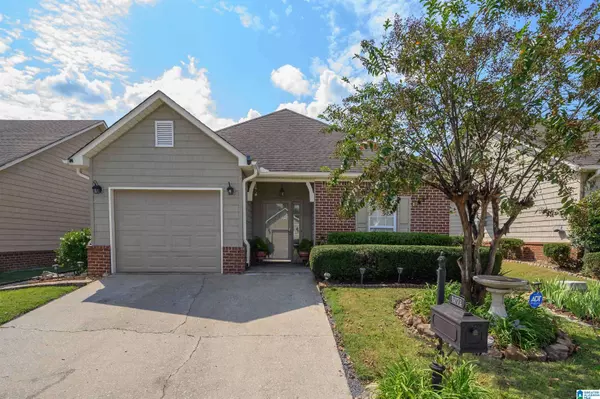 1072 FAIRBANK LANE, Chelsea, AL 35043