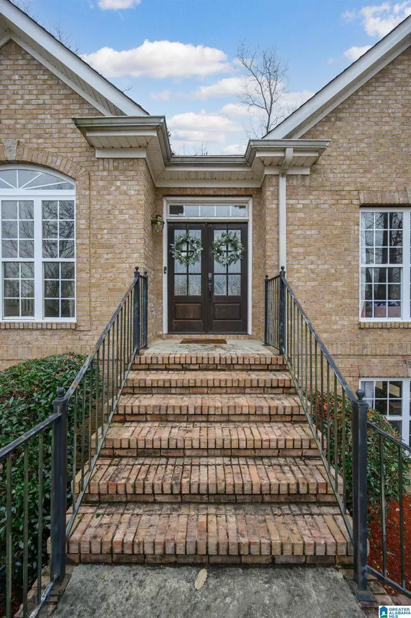 2746 CROSSVINE DRIVE, Helena, AL 35022