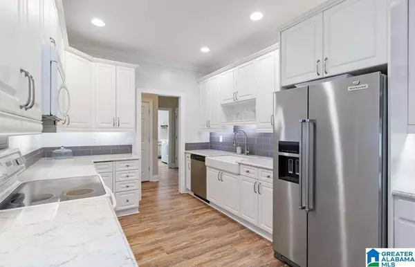 6001 BENT RIVER COVE, Vestavia Hills, AL 35216