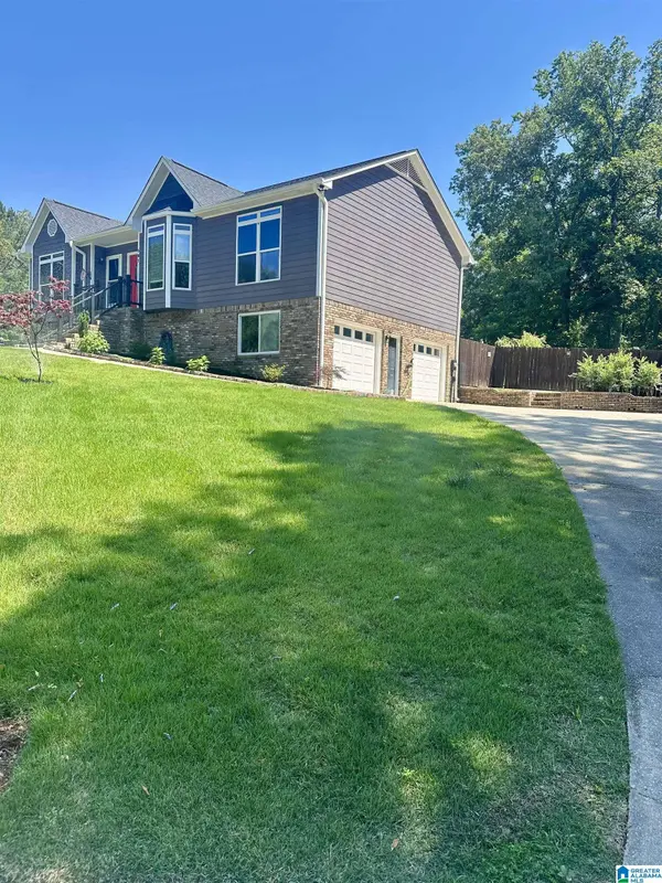 501 DOGWOOD FOREST CIRCLE, Alabaster, AL 35007