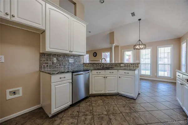 7736 STEELE RIDGE DR, Montgomery, AL 36117