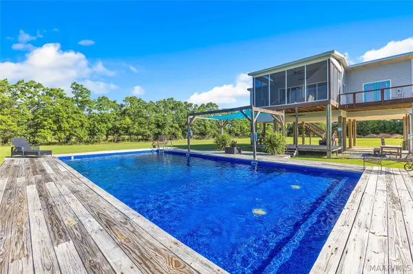 2364 Alabama River Pkwy, Millbrook, AL 36054