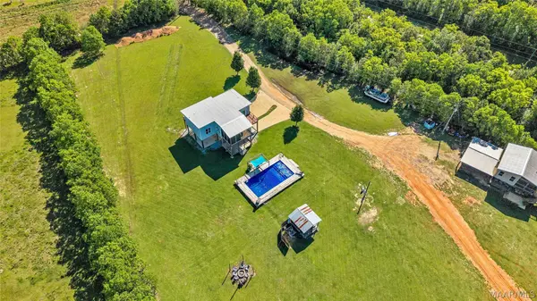 2364 Alabama River Pkwy, Millbrook, AL 36054
