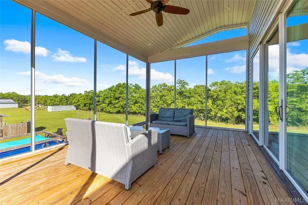 2364 Alabama River Pkwy, Millbrook, AL 36054