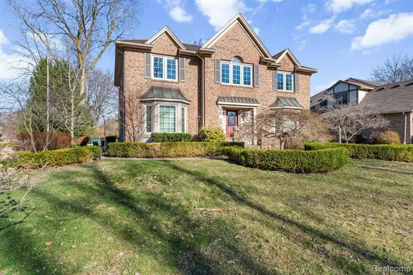 3405 Newgate Drive, Troy, MI 48084