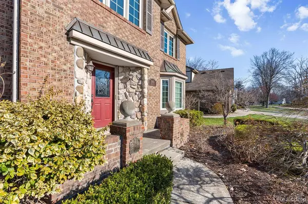 3405 Newgate Drive, Troy, MI 48084