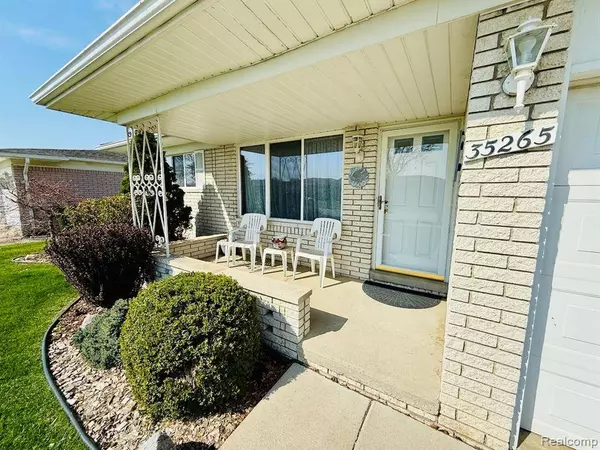 35265 Dunston Drive, Sterling Heights, MI 48310