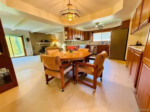 35265 Dunston Drive, Sterling Heights, MI 48310