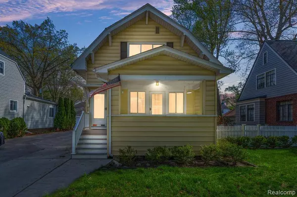 34 Sylvan Avenue, Pleasant Ridge, MI 48069