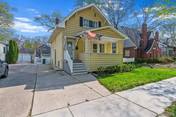 34 Sylvan Avenue, Pleasant Ridge, MI 48069