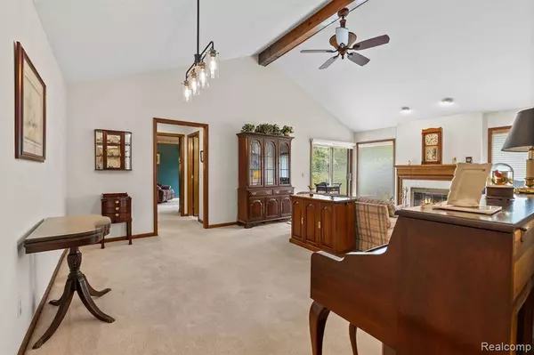 4612 Golf View Drive, Genoa Twp, MI 48116