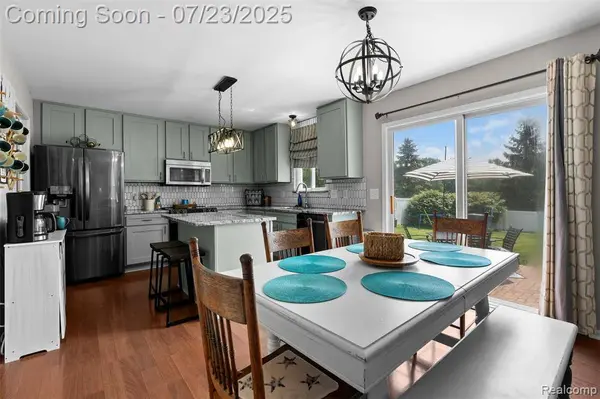 7168 Roxbury Drive, Ypsilanti, MI 48197