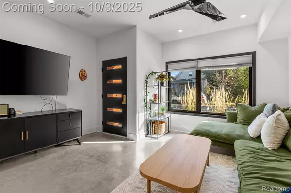 3313 Cochrane Street, Detroit, MI 48208