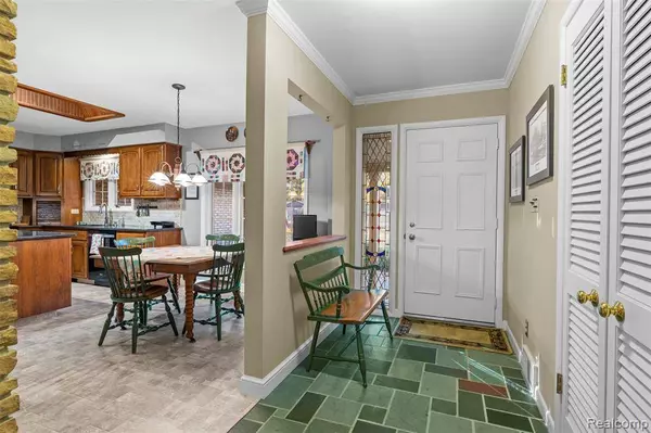 16966 Fairfield Street, Livonia, MI 48154