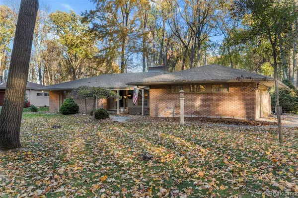 16966 Fairfield Street, Livonia, MI 48154