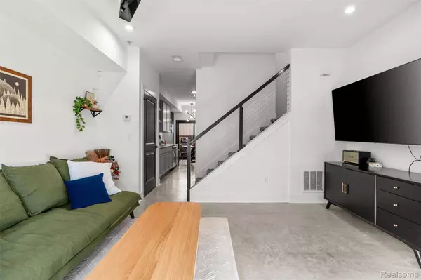 3313 Cochrane St, Detroit, MI 48208