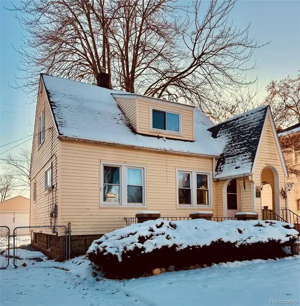 630 Buckingham Ave, Flint, MI 48507