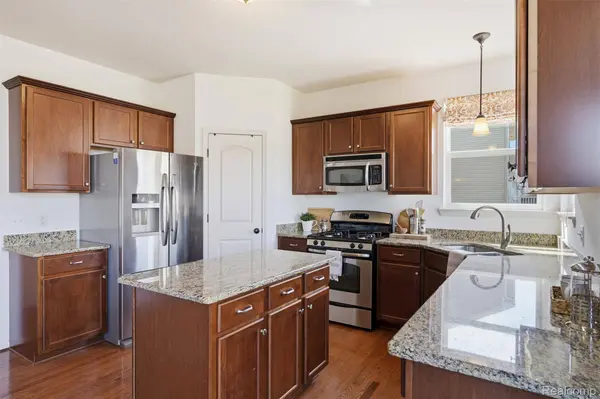 58 Blackberry DR, White Lake Charter Township, MI 48386