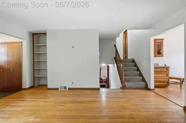 3545 Willow ST, Dearborn, MI 48124