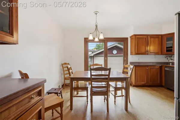 3545 Willow ST, Dearborn, MI 48124