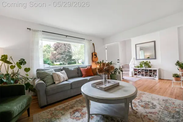 8941 Bristol CT, Superior Charter Township, MI 48198