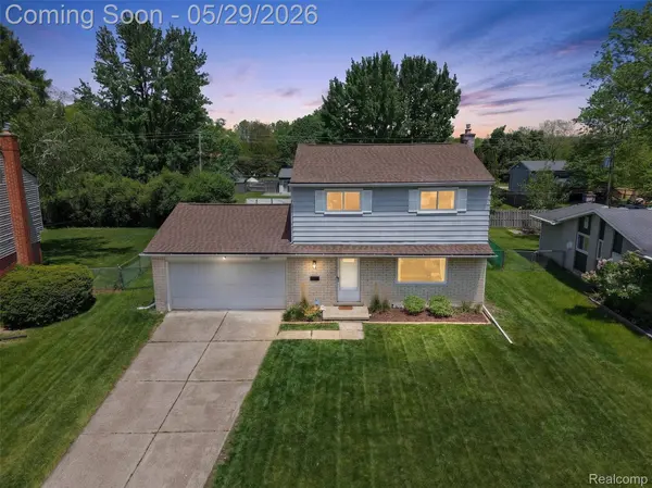 8941 Bristol CT, Superior Charter Township, MI 48198