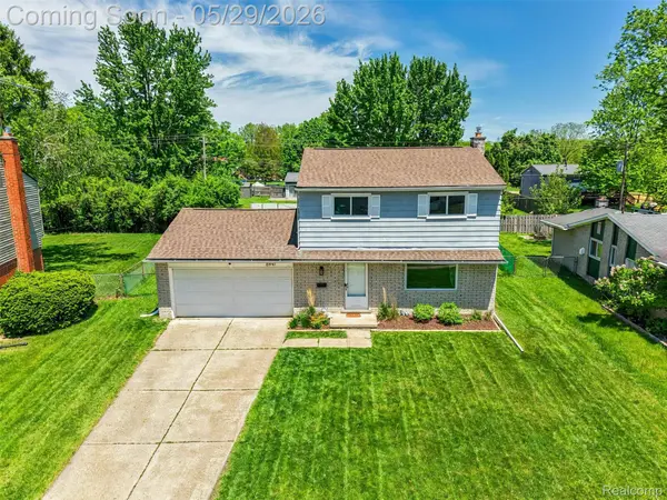 8941 Bristol CT, Superior Charter Township, MI 48198