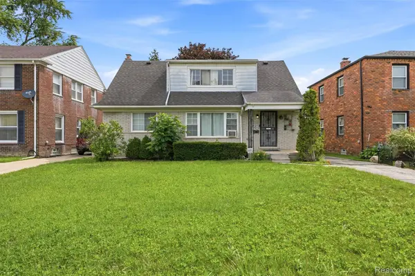 648 Alter RD, Detroit, MI 48215