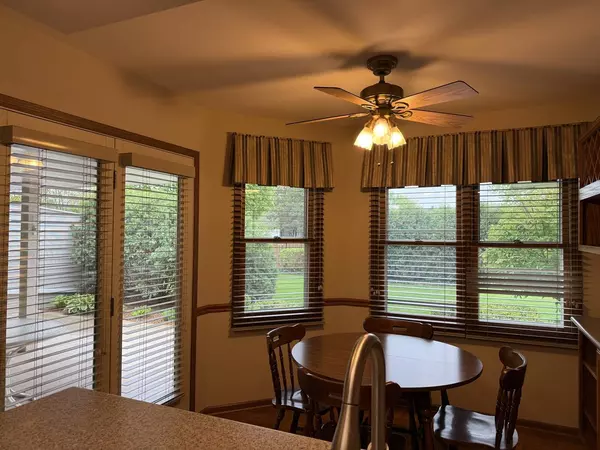 53 Fallcreek Circle #35, Montgomery, IL 60538