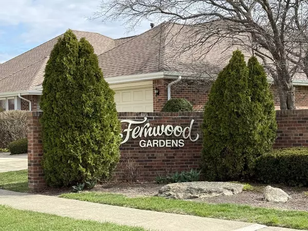 53 Fallcreek Circle #35, Montgomery, IL 60538