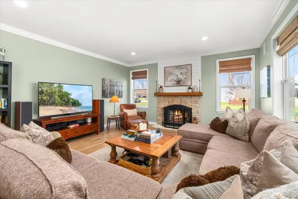 232 Loradale Road, Oswego, IL 60543