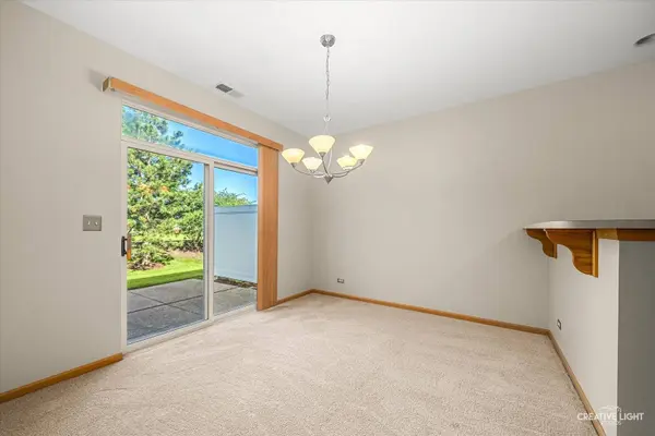 449 Dancer LN, Oswego, IL 60543